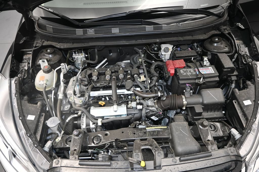 Certified 2025 Nissan Kicks Play S FWD image 27