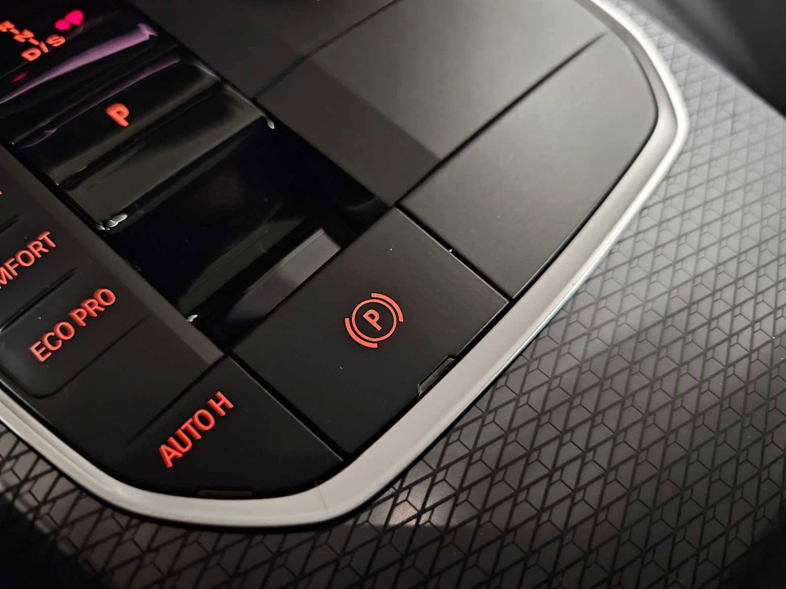 Used 2025 BMW 330i xDrive 330i xDrive w/ Premium Package image 23