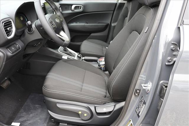 New 2026 Hyundai Venue SEL FWD image 11