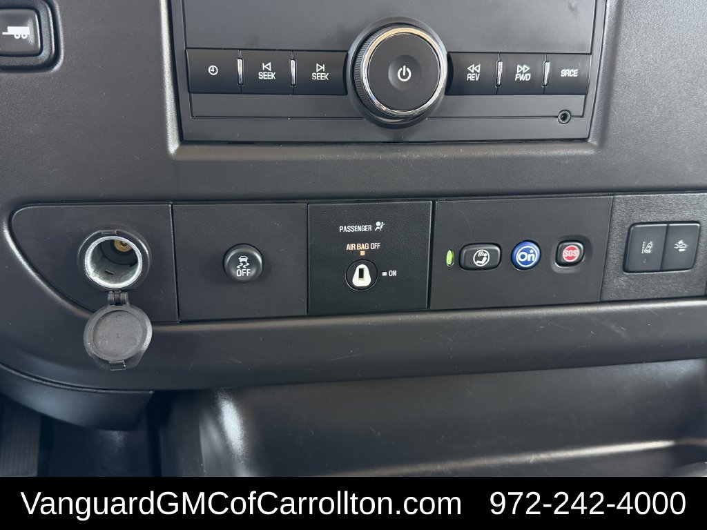Used 2025 Chevrolet Express 3500 LT w/ LT Preferred Equipment Group RWD image 23