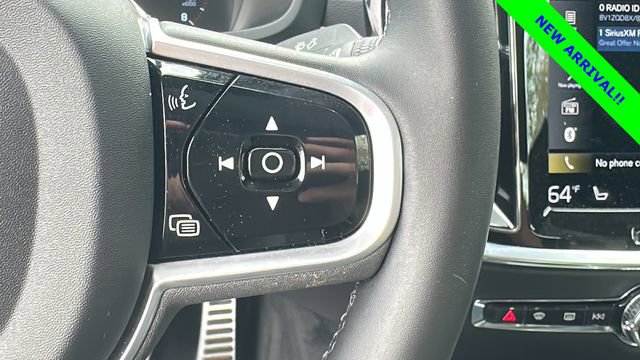Used 2022 Volvo S60 B5 R-Design image 25