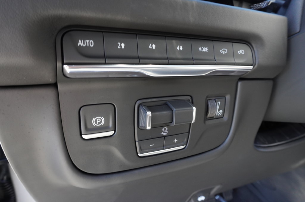 Certified 2025 Cadillac Escalade Sport Platinum AWD/4WD image 24