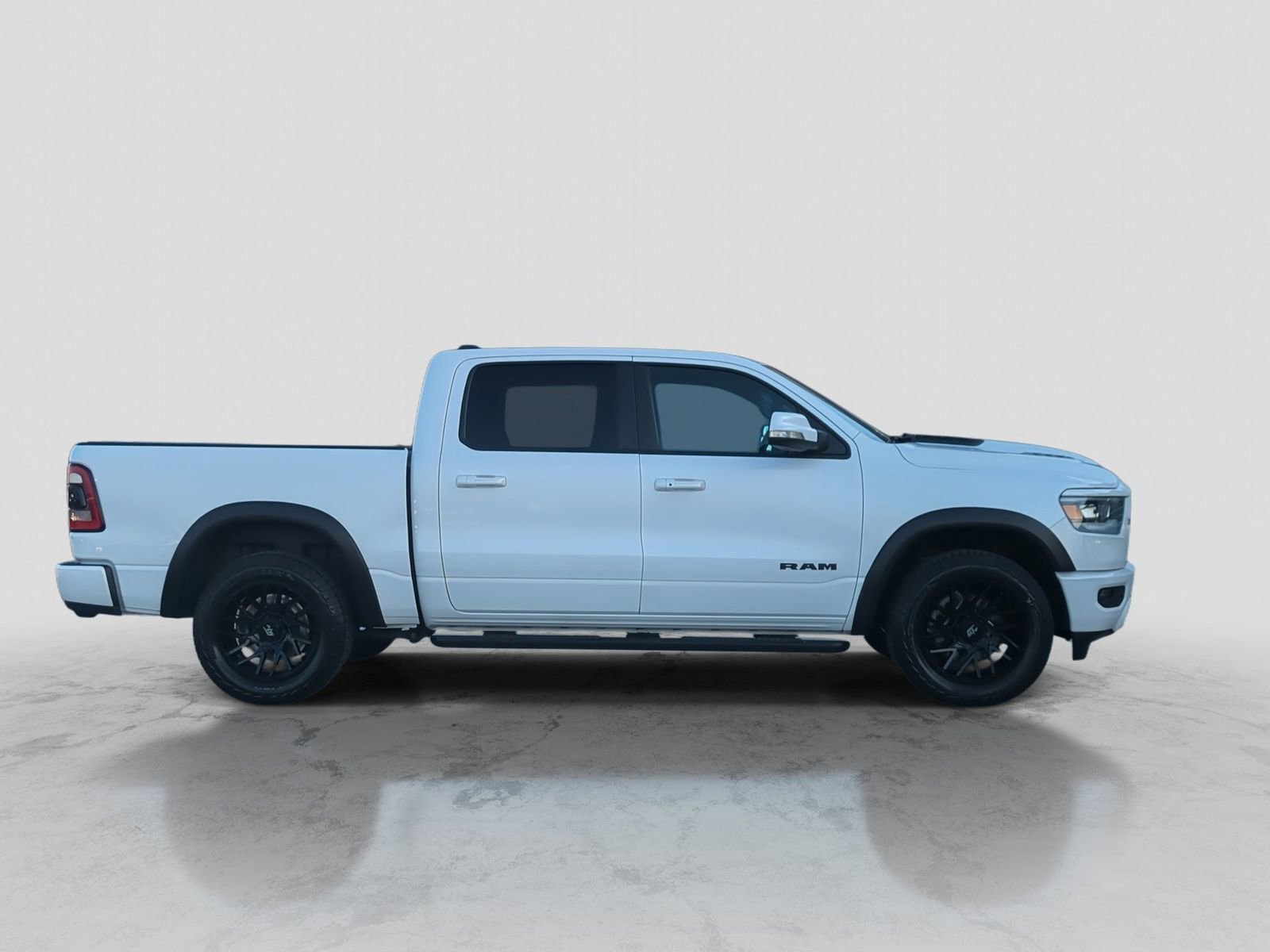 Used 2020 RAM 1500 Sport w/ Level 2 Equipment Goup w/2_L AWD/4WD image 9
