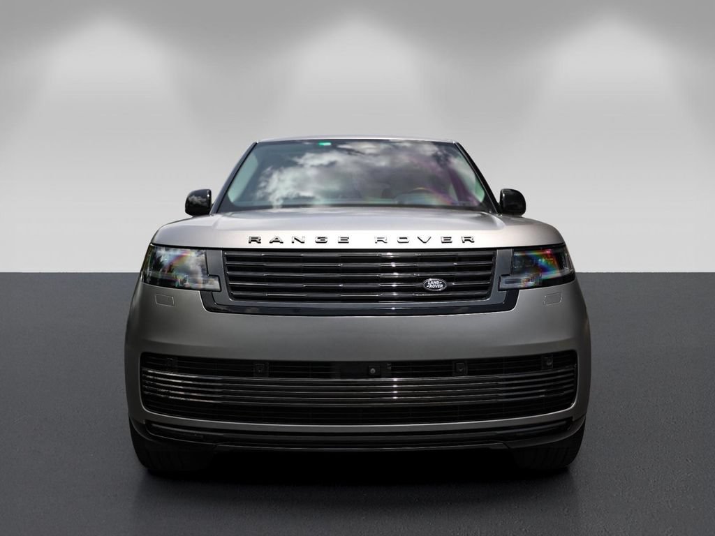 Used 2023 Land Rover Range Rover SV AWD/4WD image 8