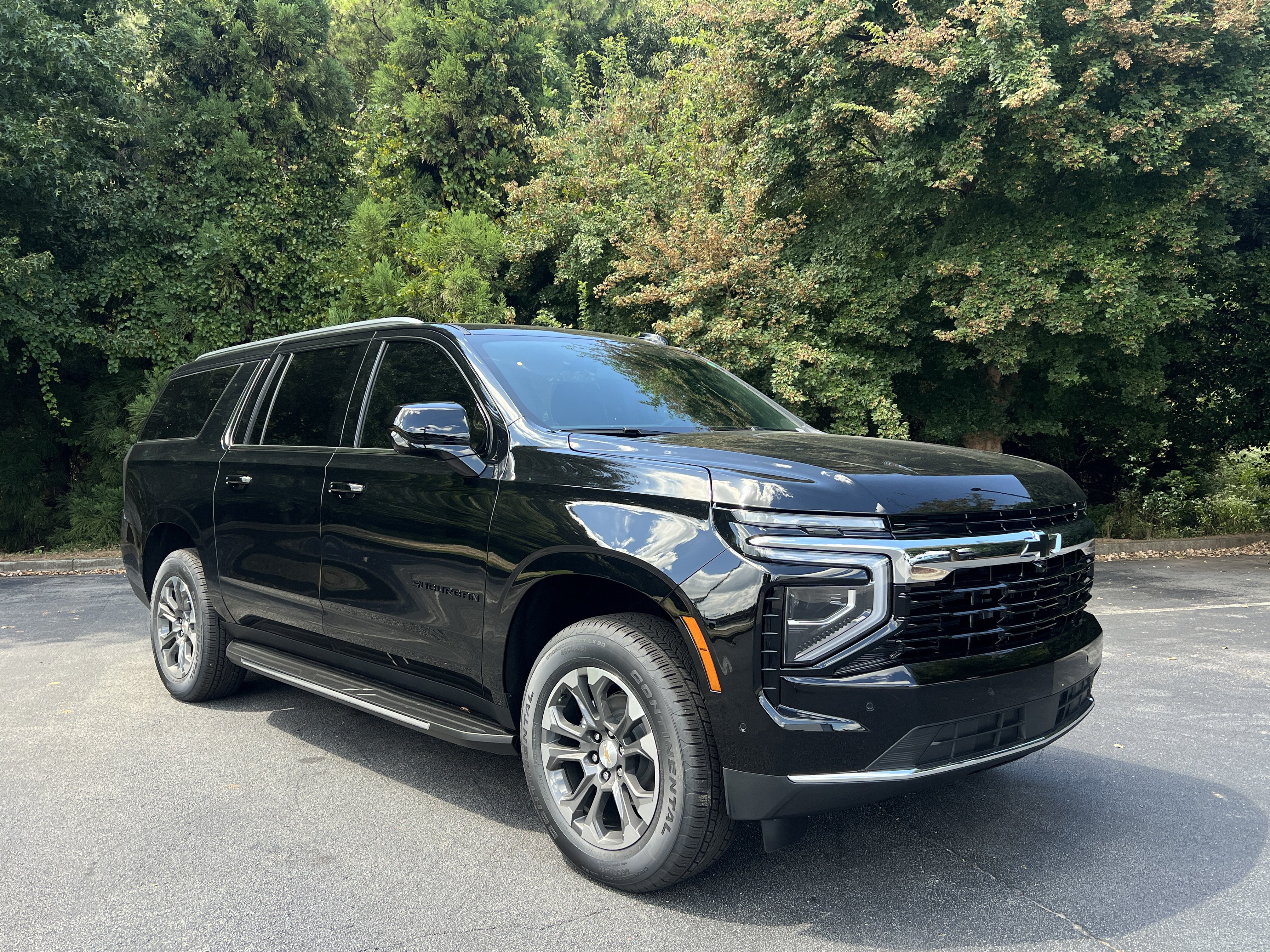 New 2026 Chevrolet Suburban LS w/ LPO, Dark Essentials Package AWD/4WD image 2