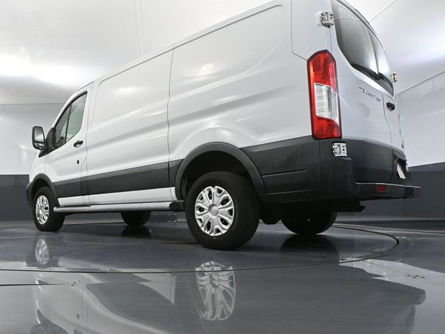 Used 2016 Ford Transit 250 130 Low Roof w/ Exterior Upgrade Package RWD image 38