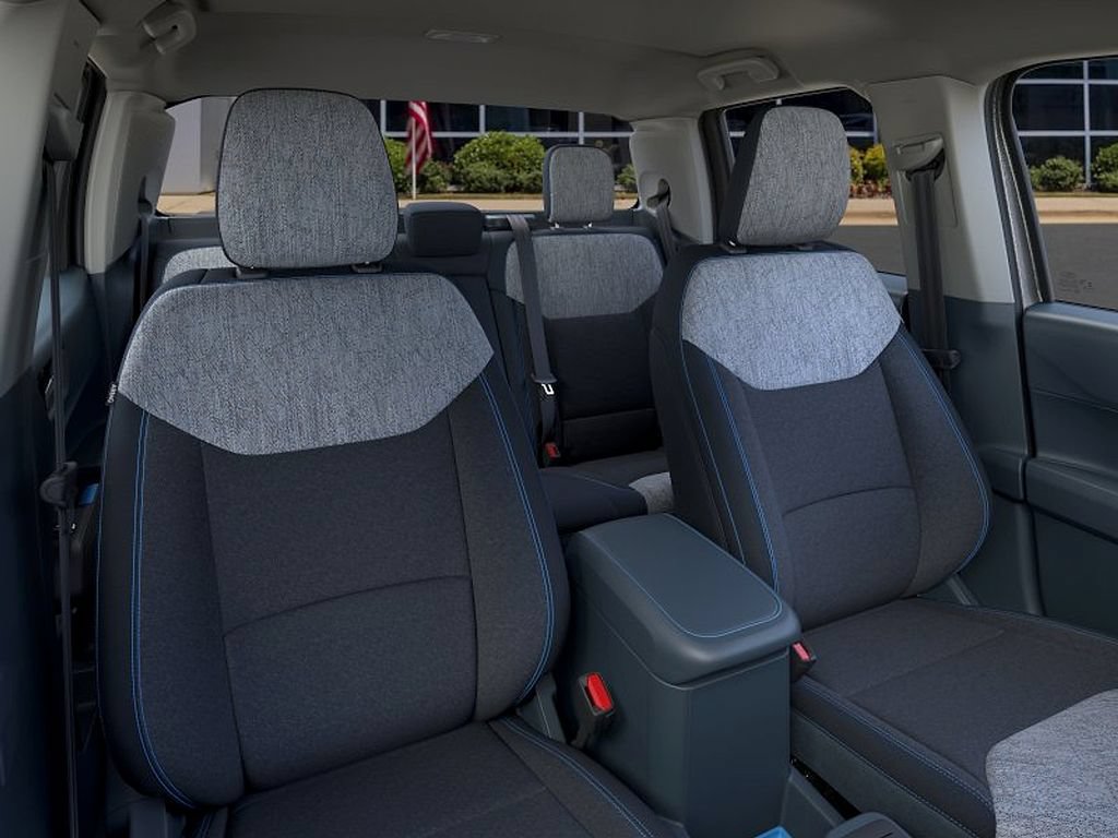 New 2026 Ford Maverick XLT w/ XLT Luxury Package FWD image 11