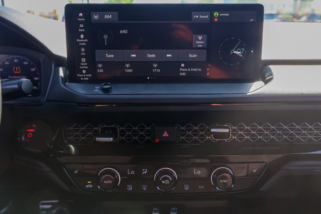 Used 2025 Honda Accord Sport image 27