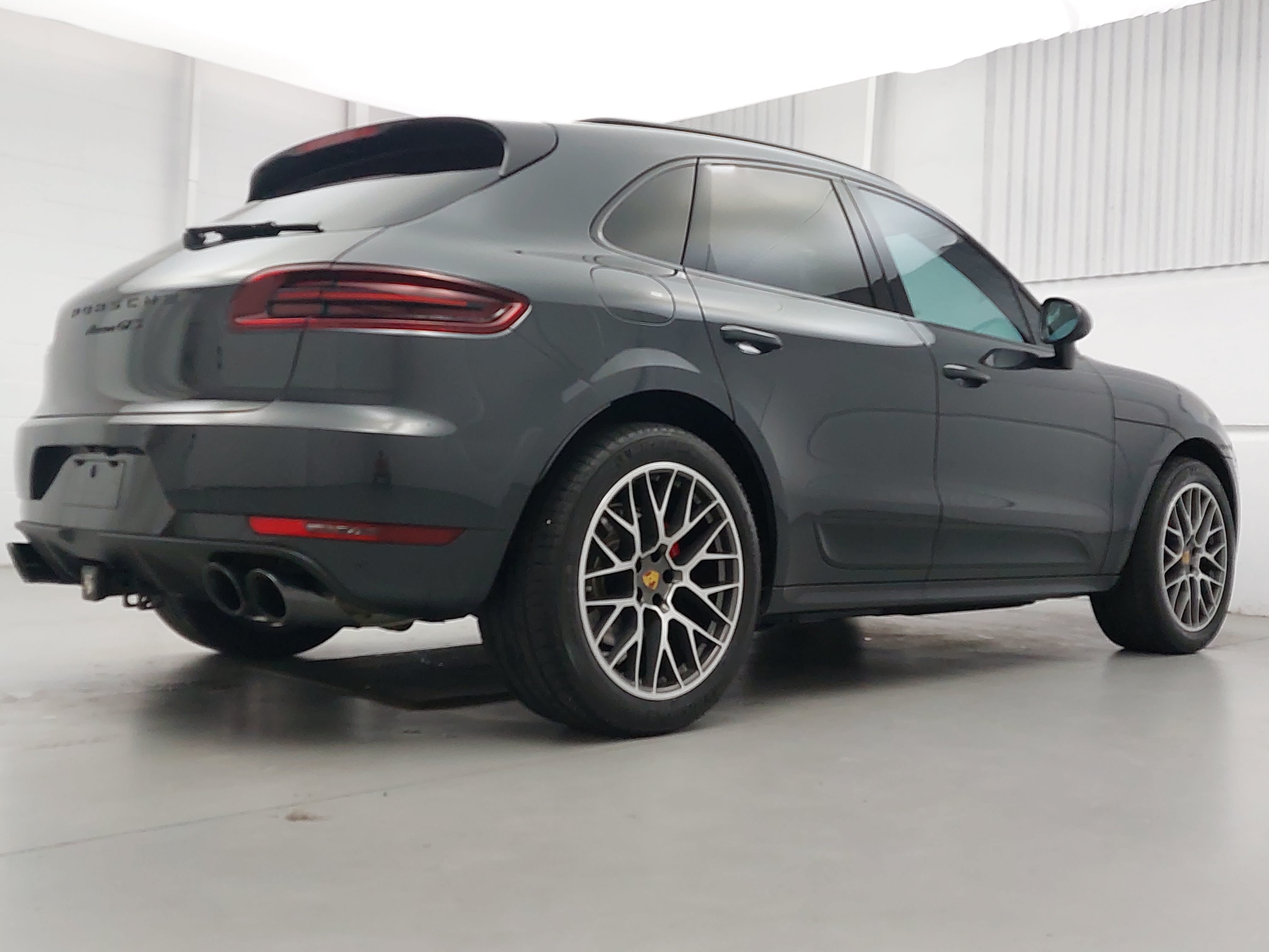 Certified 2017 Porsche Macan GTS AWD/4WD image 7