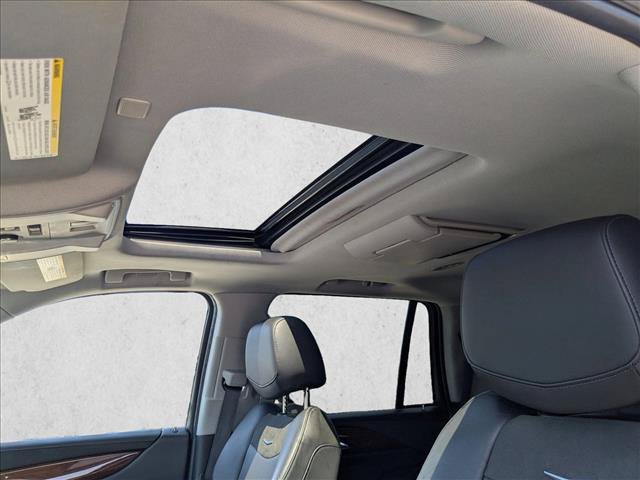 Used 2019 Cadillac Escalade Luxury AWD/4WD image 16