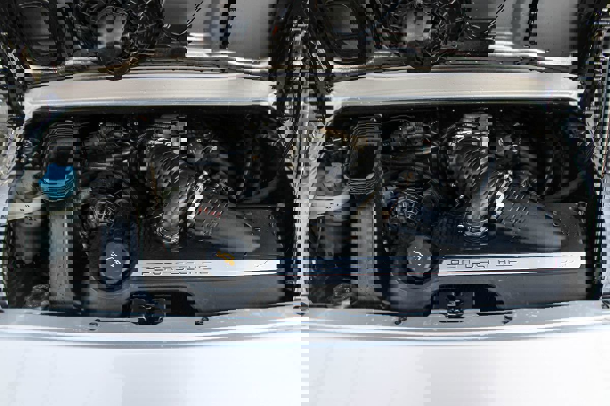 Used 2005 Porsche 911 Carrera image 32