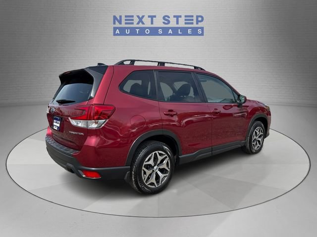 Used 2024 Subaru Forester Premium AWD/4WD image 8