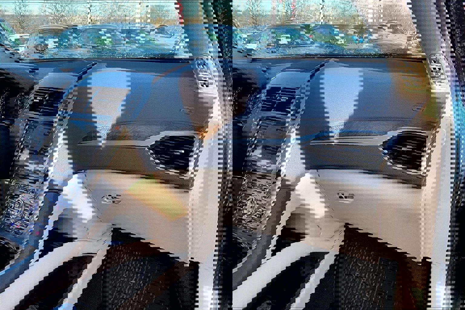 Used 2017 Lincoln MKZ Reserve w/ Climate Package image 16