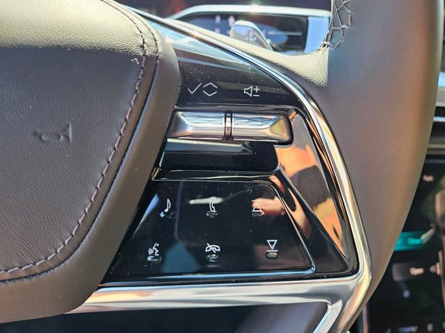 New 2026 Cadillac Escalade ESV Platinum Sport AWD/4WD image 26