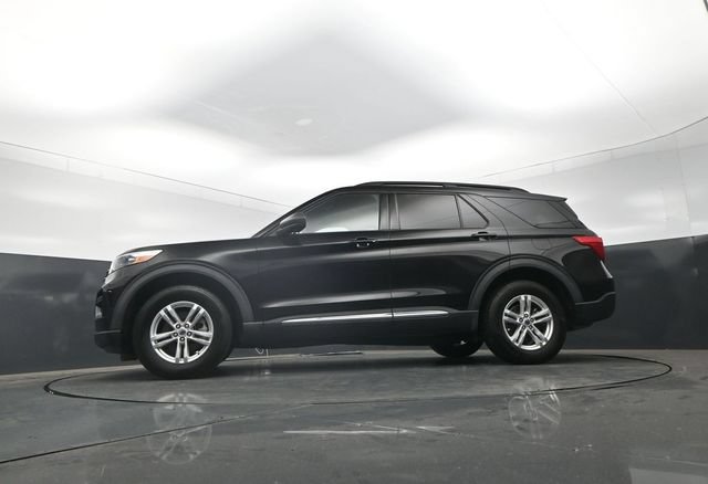 Used 2020 Ford Explorer XLT w/ Comfort Package AWD/4WD image 25