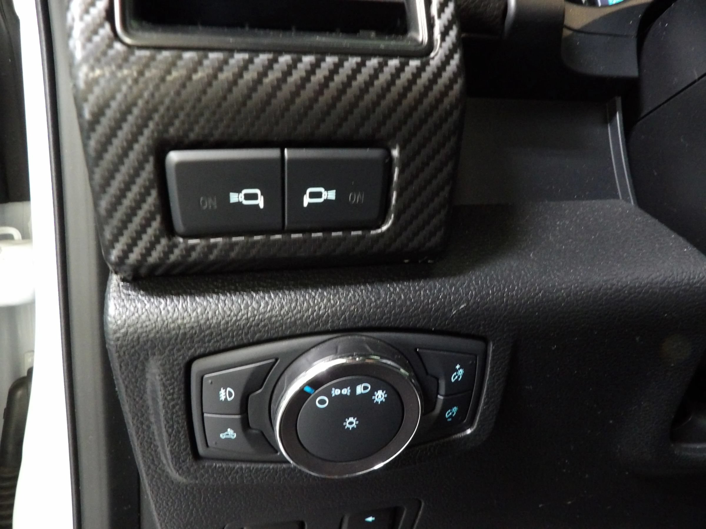 Used 2019 Ford F250 Lariat w/ Lariat Ultimate Package AWD/4WD image 37
