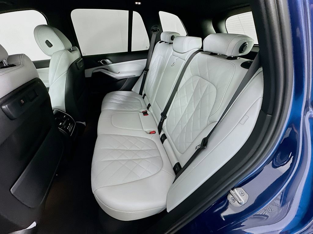 Used 2023 BMW X5 xDrive40i w/ Premium Package image 24