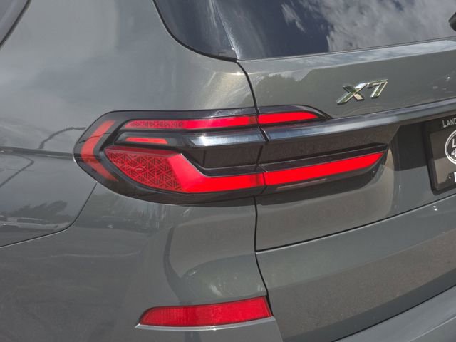 Used 2024 BMW X7 xDrive40i w/ Executive Package AWD/4WD image 38