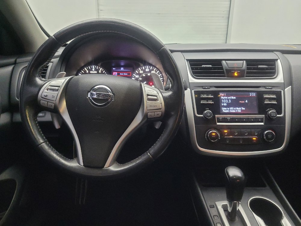 Used 2017 Nissan Altima 2.5 SR w/ Midnight Edition Package FWD image 22