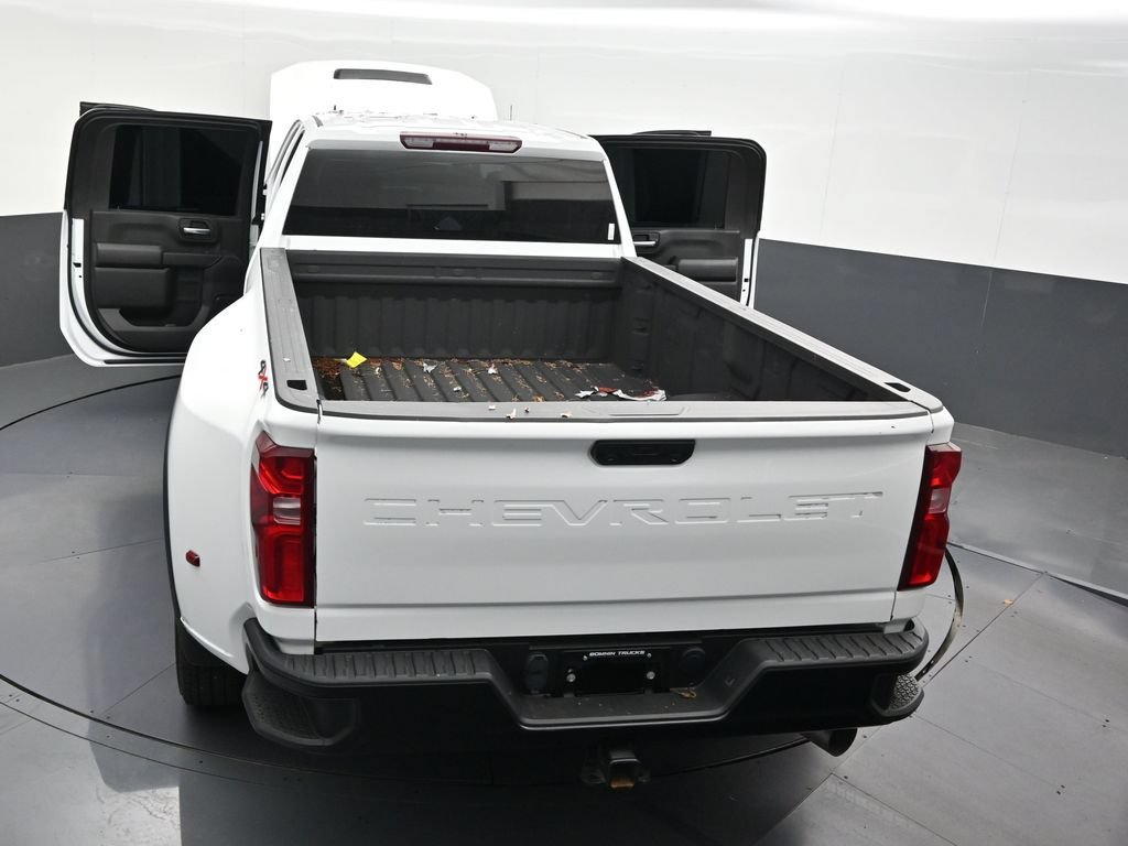 Used 2025 Chevrolet Silverado 3500 W/T AWD/4WD image 35