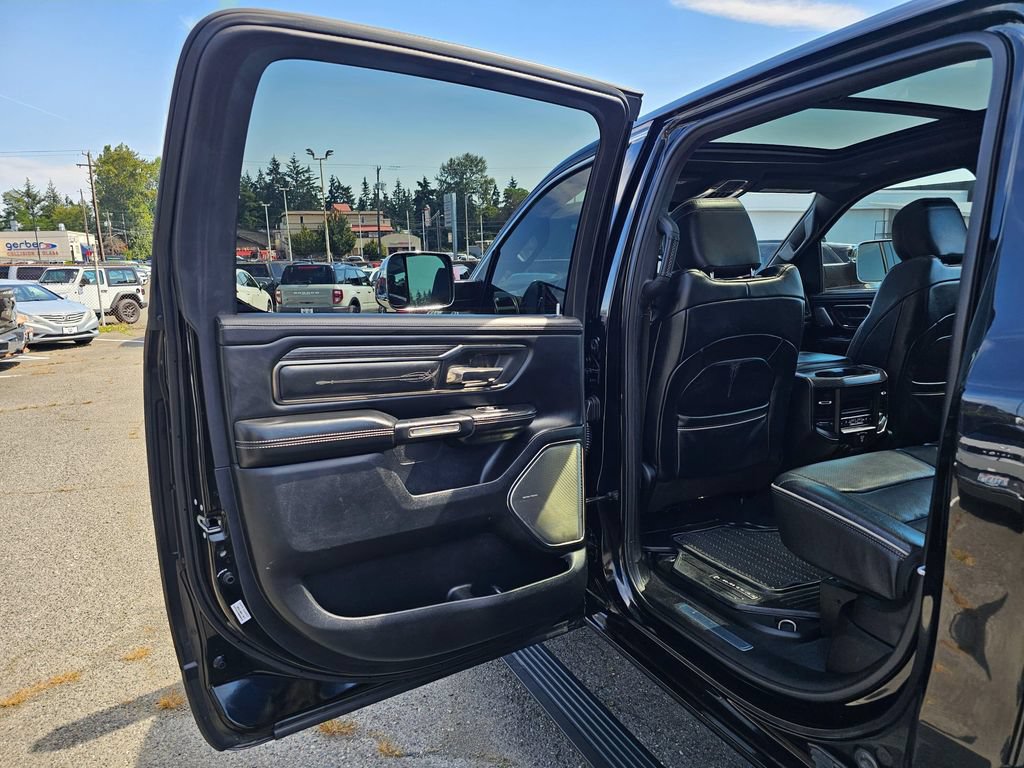 Used 2019 RAM 1500 Limited AWD/4WD image 16