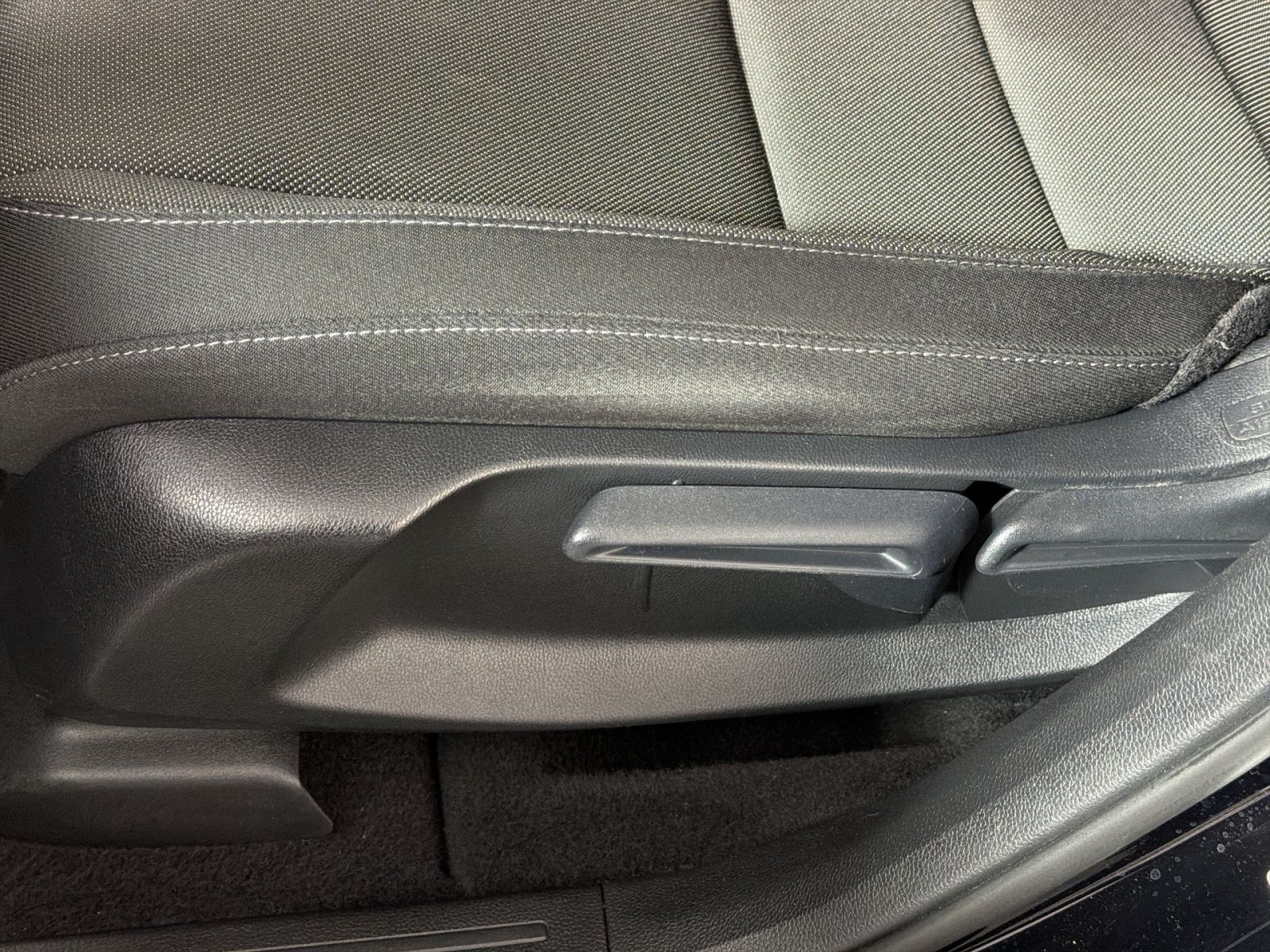 Used 2024 Honda CR-V LX image 14