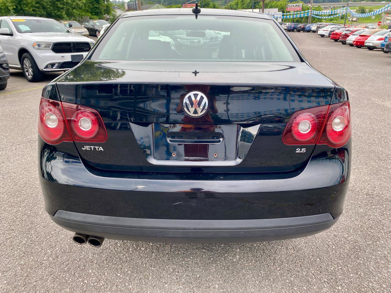 Used 2009 Volkswagen Jetta SE FWD image 6