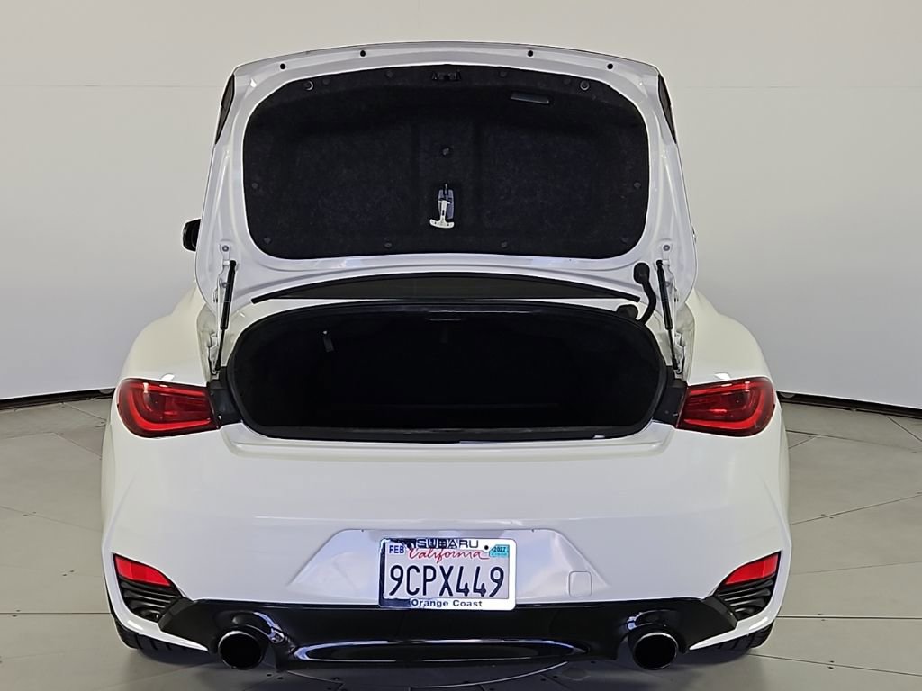 Used 2019 INFINITI Q60 3.0t w/ Cargo Package RWD image 10