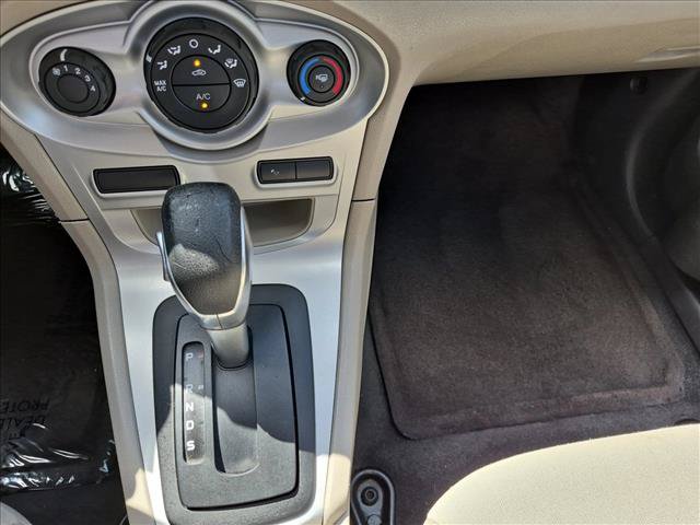 Used 2016 Ford Fiesta SE FWD image 12