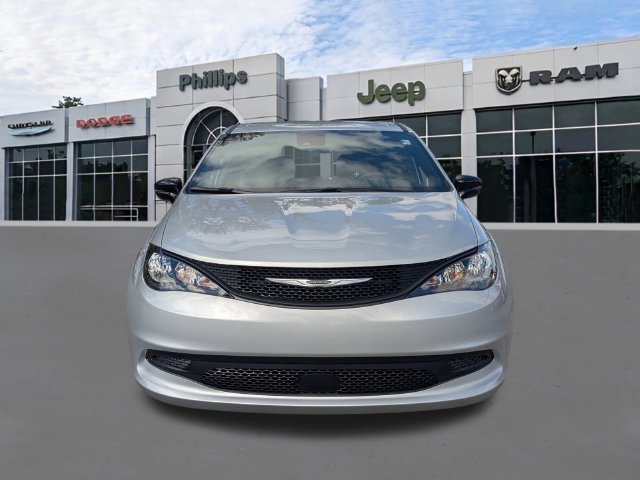 New 2026 Chrysler Voyager LX FWD image 9