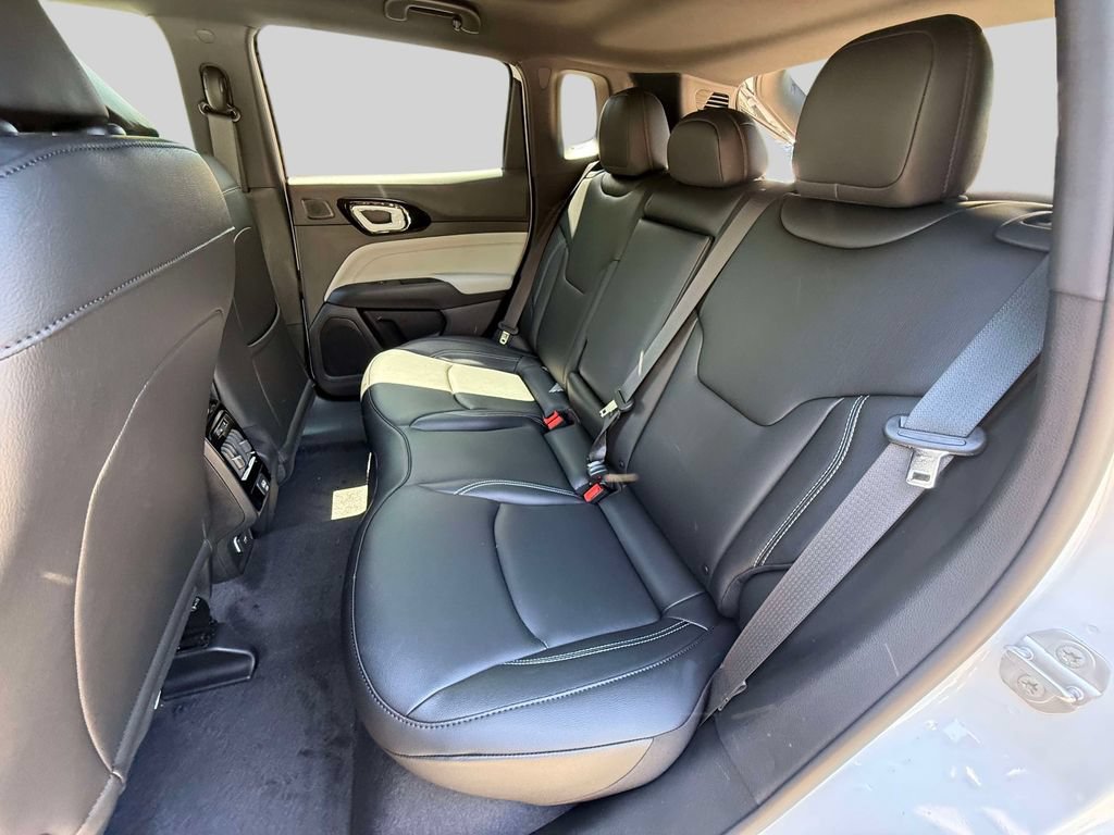 New 2026 Jeep Compass Limited w/ Sun, Sound & Navigation Group AWD/4WD image 12