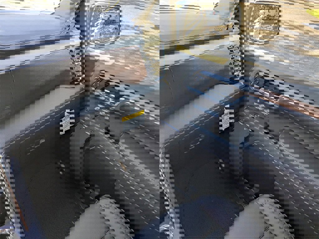 New 2026 GMC Sierra 1500 Denali w/ Denali Reserve Package image 17