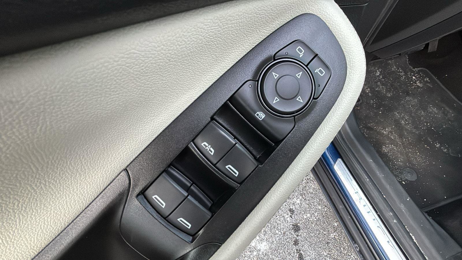 Certified 2022 Buick Encore GX Essence w/ Advanced Technology Package image 23