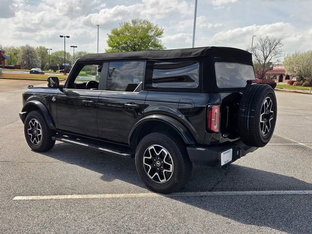 Used 2024 Ford Bronco Outer Banks image 9