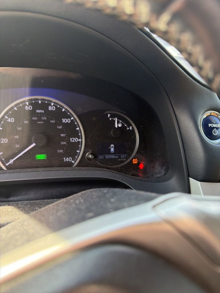 Used 2013 Lexus CT 200h w/ Seat Comfort Pkg image 9