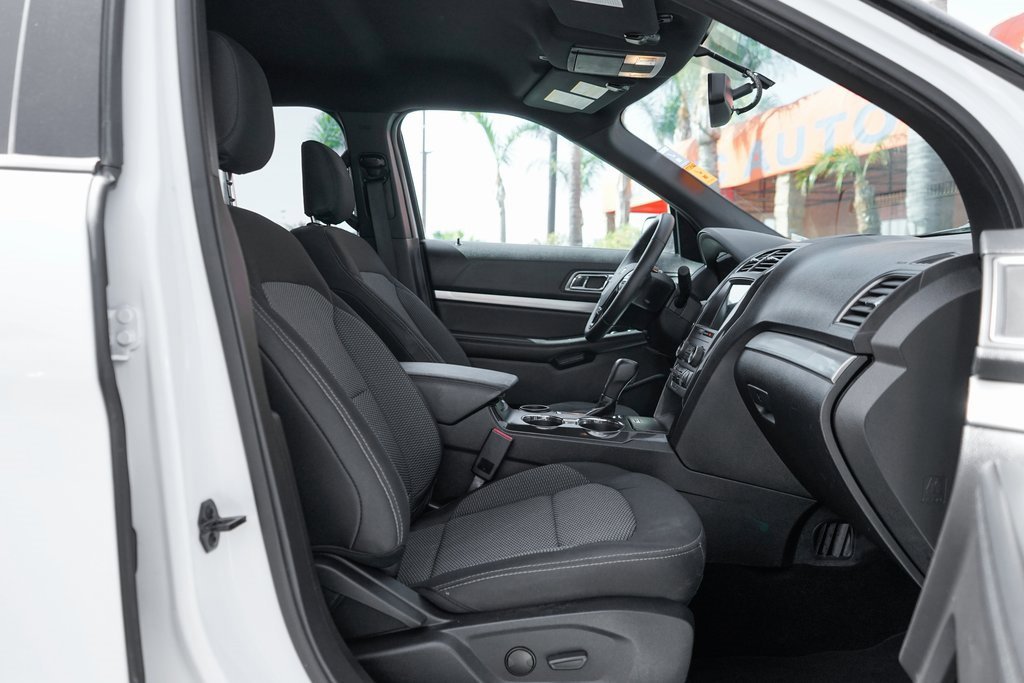 Used 2019 Ford Explorer XLT w/ Equipment Group 201A image 34