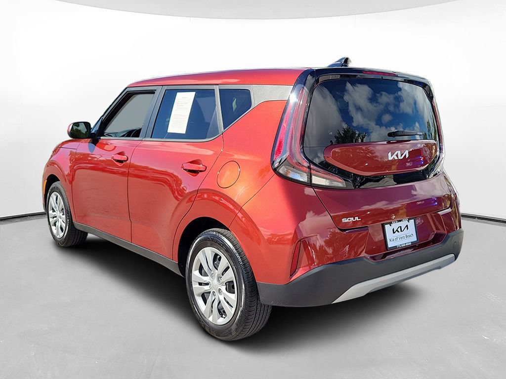 Used 2025 Kia Soul LX FWD image 6