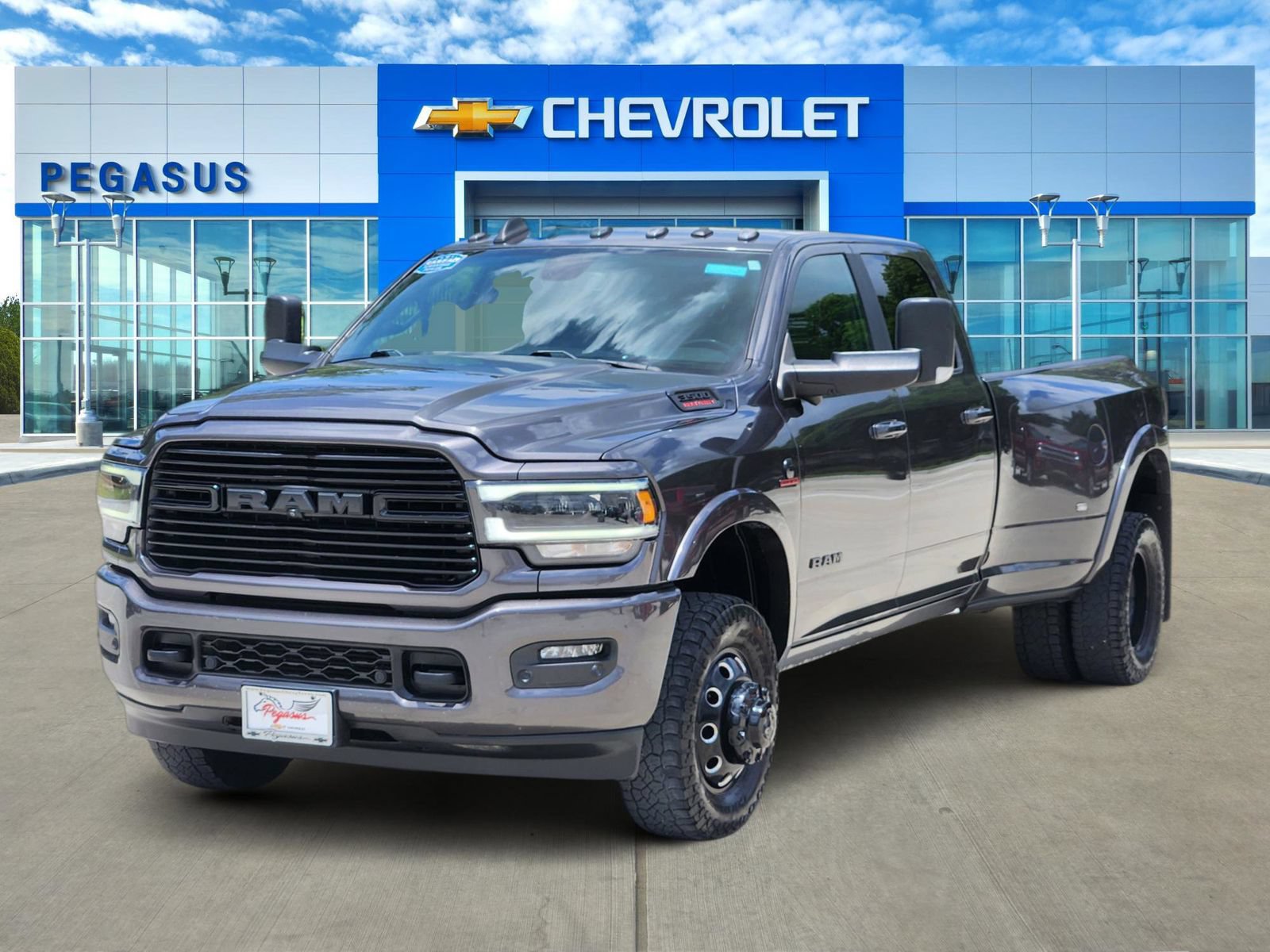 Used 2022 RAM 3500 Laramie w/ Night Edition AWD/4WD image 2