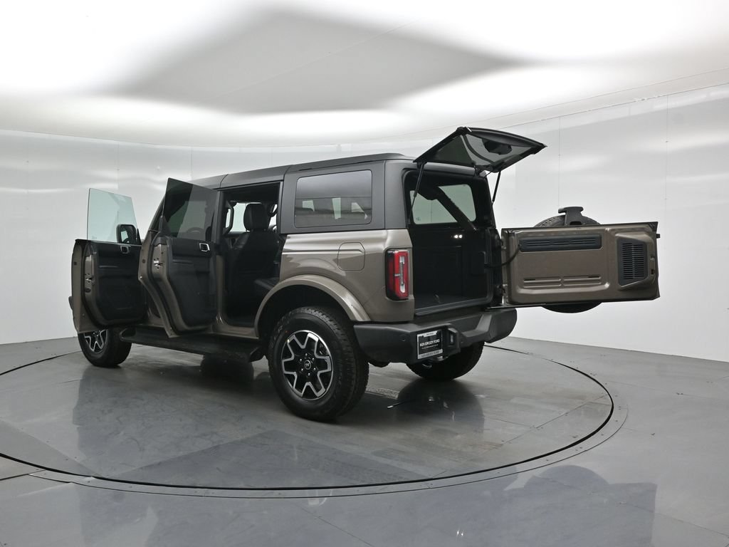 New 2026 Ford Bronco Outer Banks AWD/4WD image 33