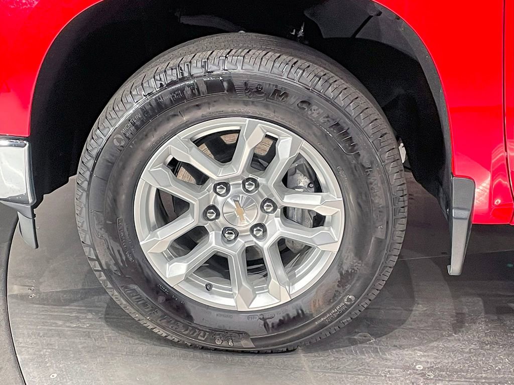 Used 2024 Chevrolet Silverado 1500 LT image 35