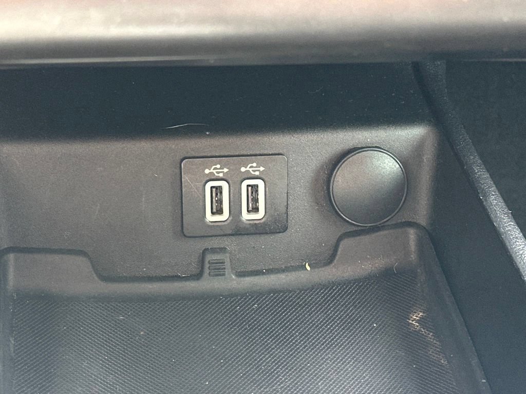 Used 2019 Ford Fusion SE w/ Equipment Group 151A FWD image 24