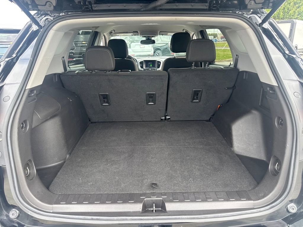 Used 2024 GMC Terrain SLE image 6