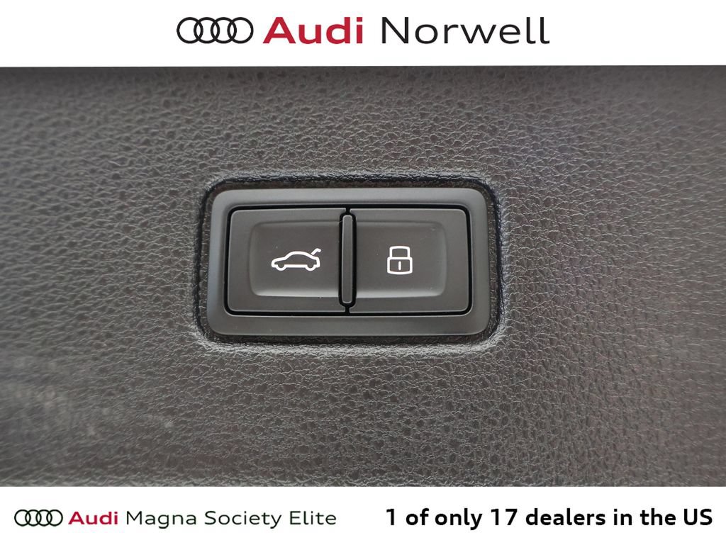 Used 2023 Audi Q7 2.0T Premium Plus w/ Premium Plus Package AWD/4WD image 17