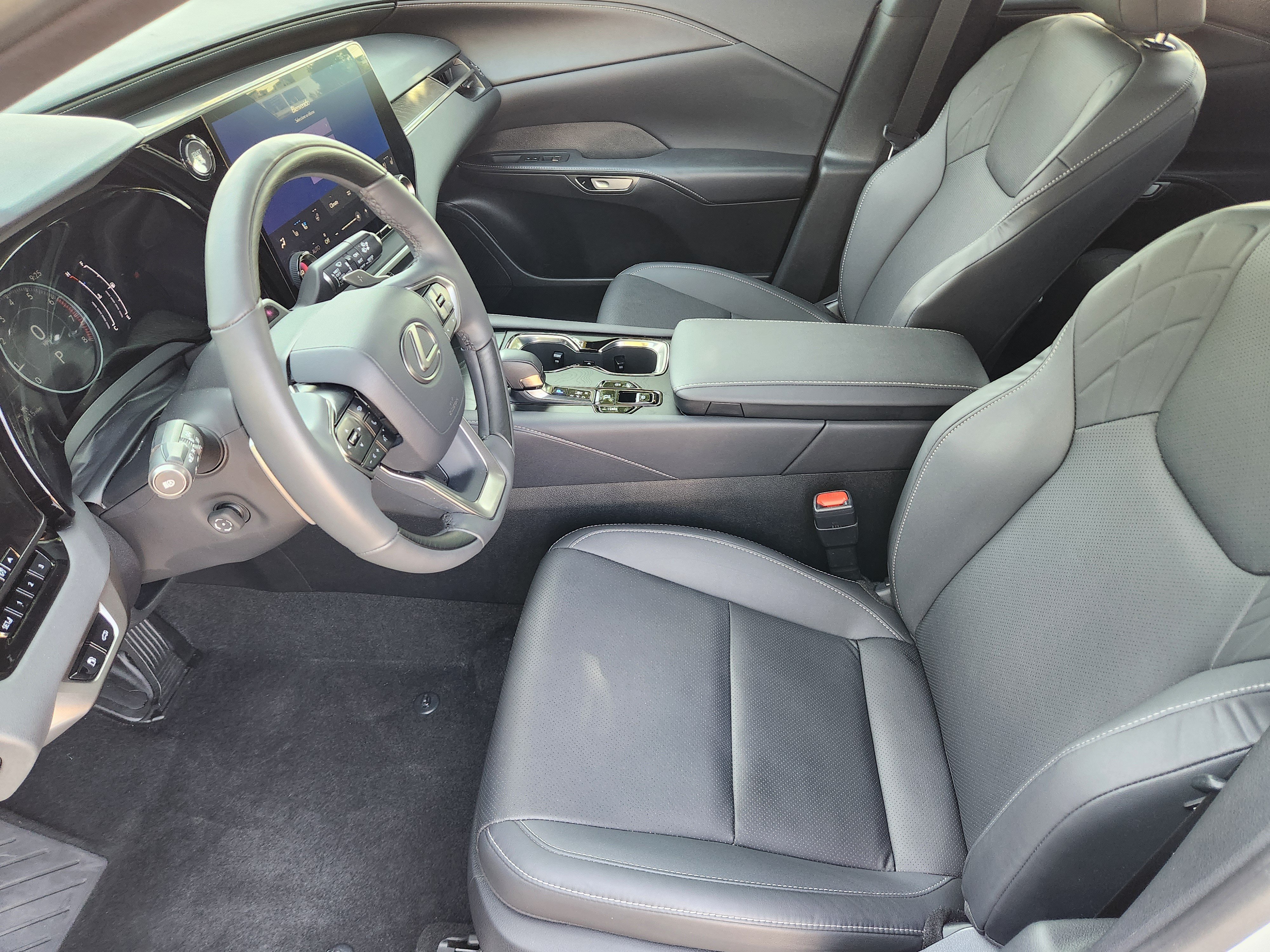 Certified 2024 Lexus RX 350 Premium w/ Convenience Package FWD image 5