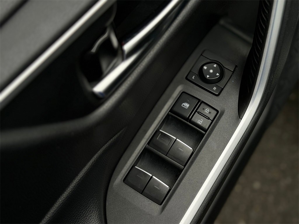 Certified 2022 Toyota RAV4 XLE Premium image 11