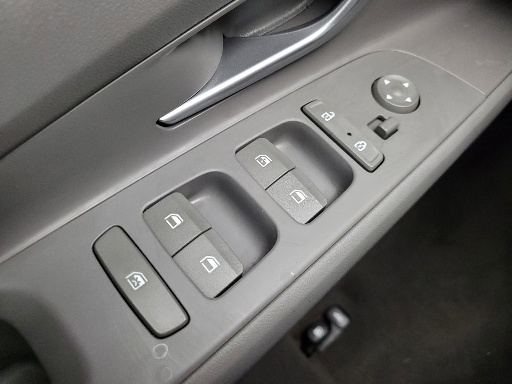 Used 2022 Hyundai Elantra SEL w/ Convenience + Premium Package image 27