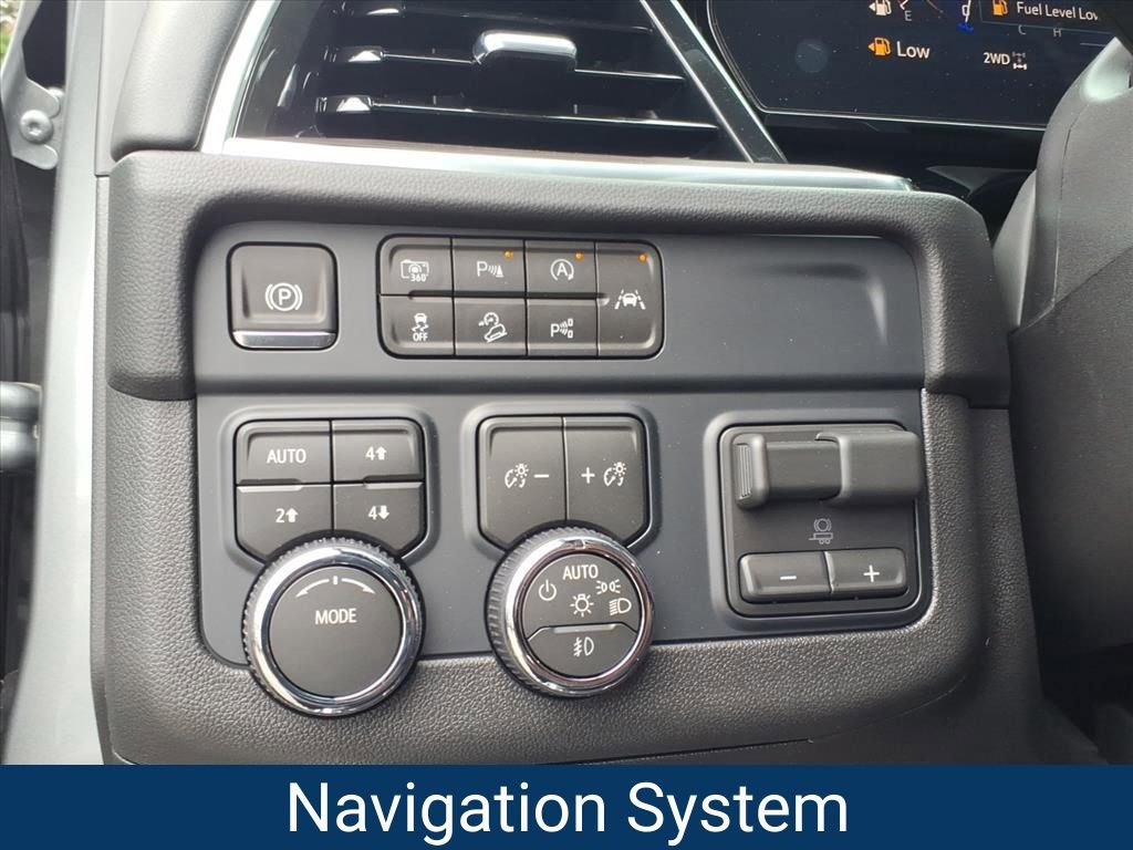 New 2026 Chevrolet Suburban LT w/ Comfort Package AWD/4WD image 15