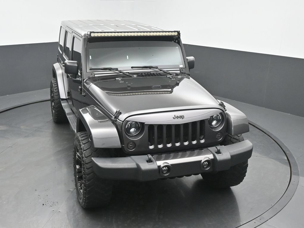 Used 2016 Jeep Wrangler Unlimited Sahara w/ Connectivity Group AWD/4WD image 46