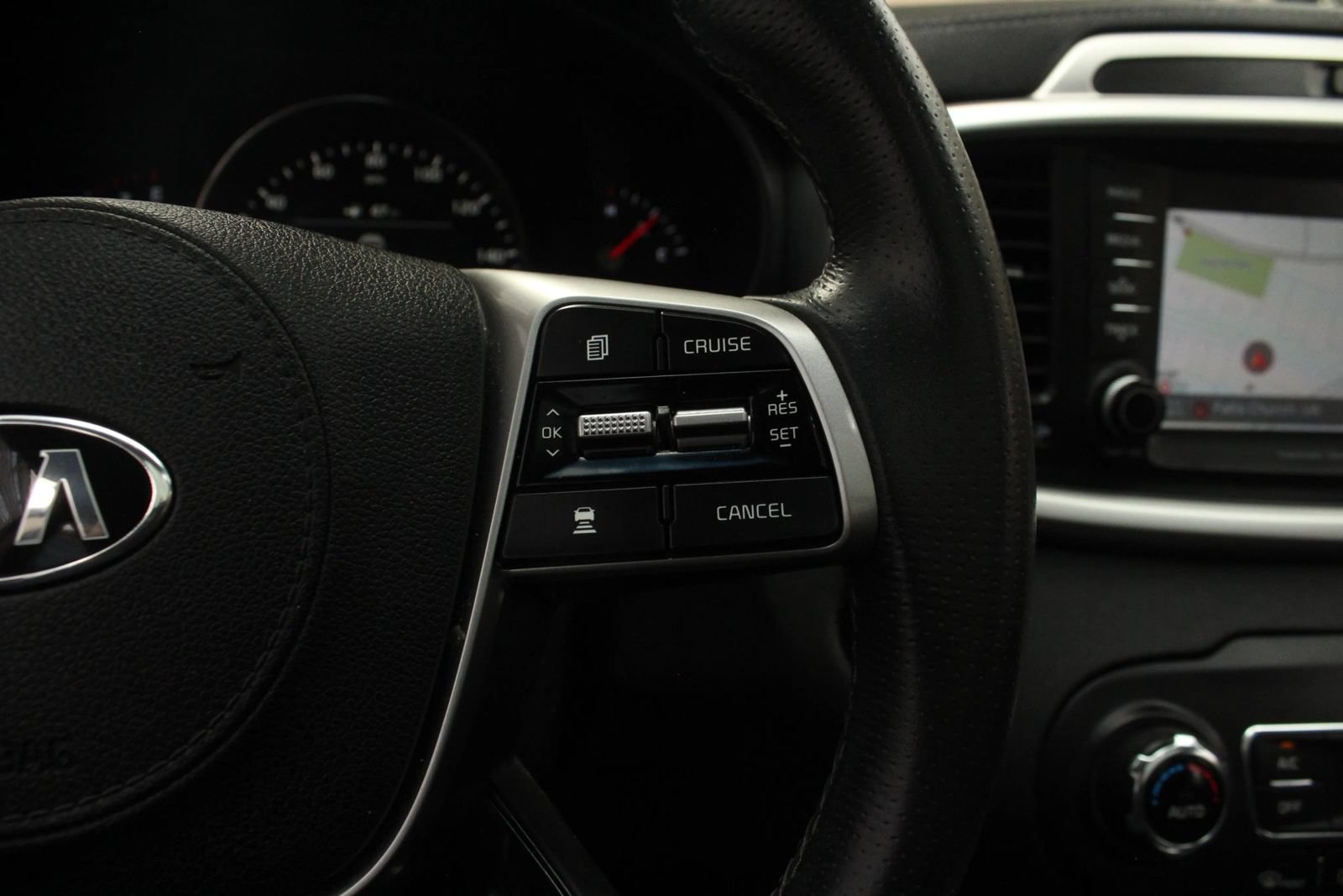 Used 2019 Kia Sorento FWD image 32