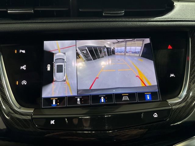 Used 2024 Cadillac XT6 Sport w/ Technology Package image 28